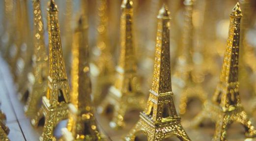 Bestedingen uit toerisme gedaald, Parijs grote uitzondering