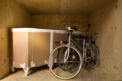 Verhuizen, het opslaan van meubelen, garagebox, verhuizer of zelf doen